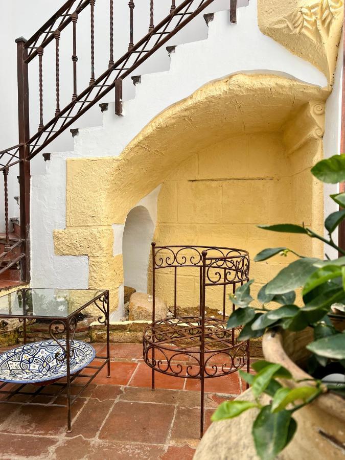 Hostal Servilia Carmona  Exterior photo