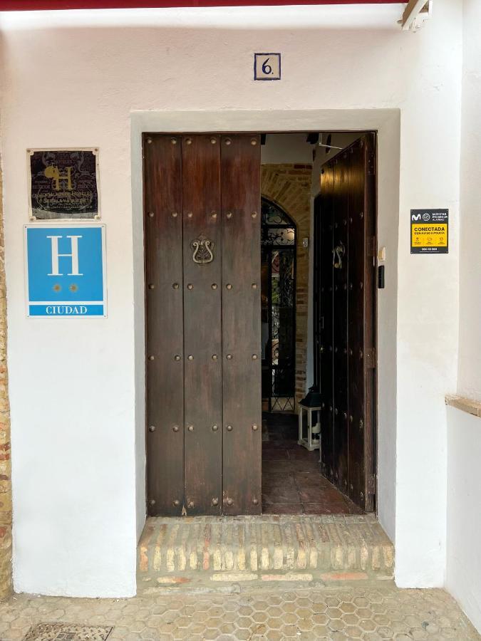 Hostal Servilia Carmona  Exterior photo